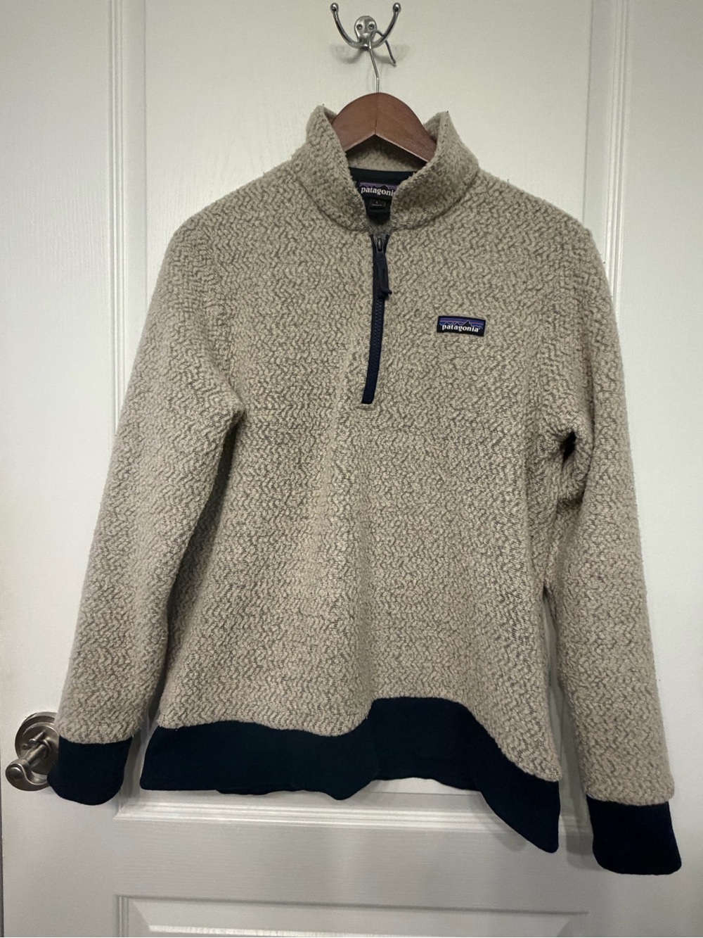 Women’s Patagonia Wollyester Fleece Pullover Oatmeal Heather & Navy Size L